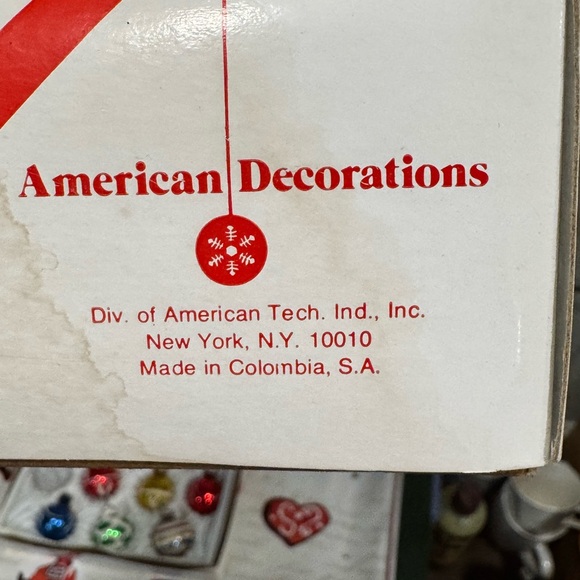 Beautiful vintage hand-painted glass Christmas ornaments from the 1960s–1980s. - Picture 4 of 9